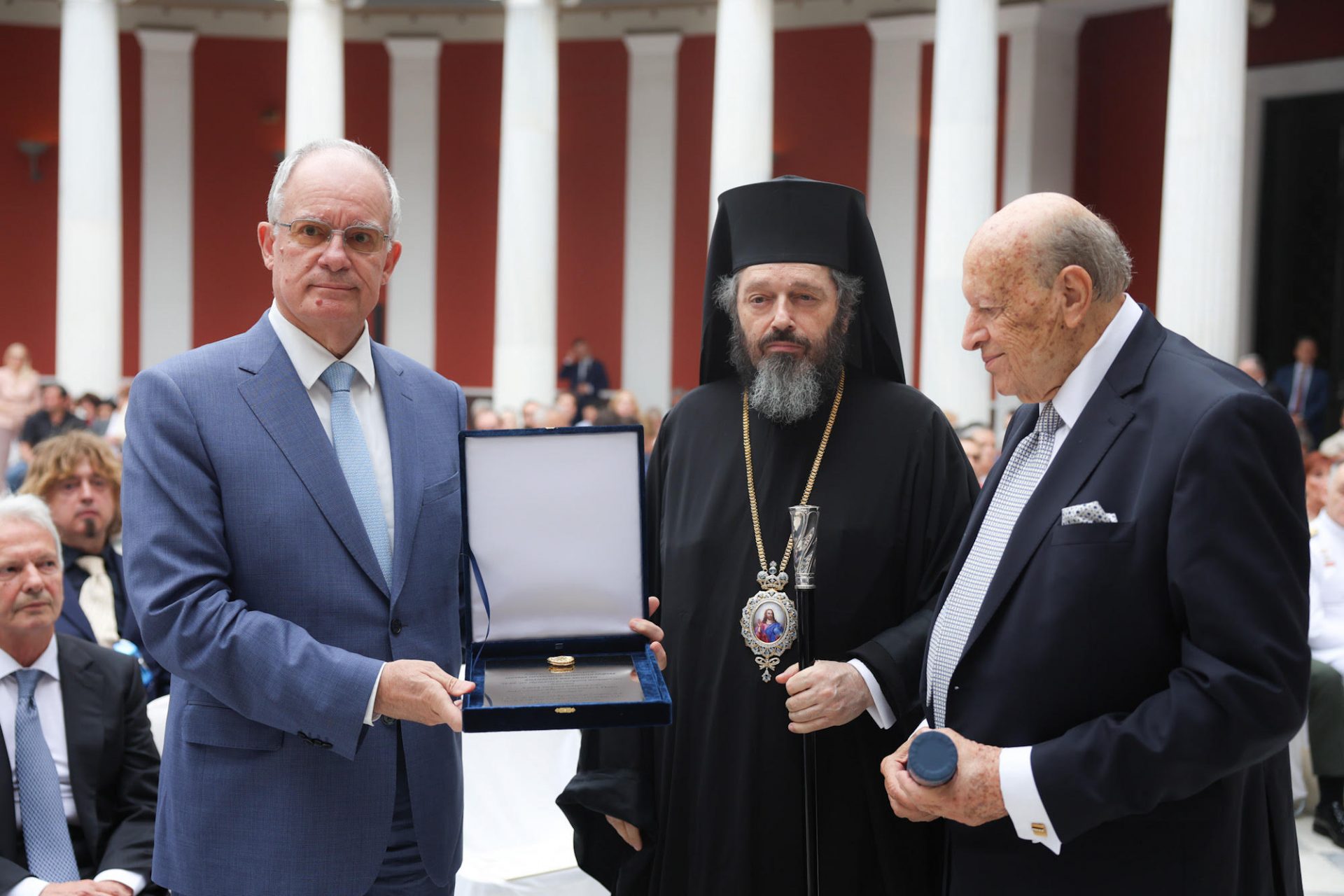 Στην τελετή απονομής των δημοσιογραφικών βραβείων του Ιδρύματος Μπότση